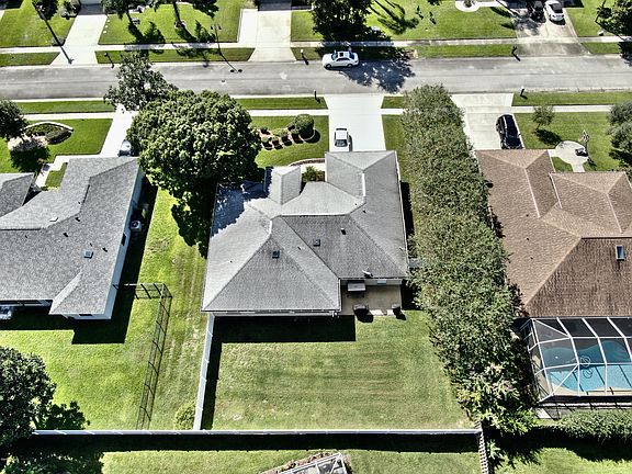 3rd image of 846 Stony Point Dr
