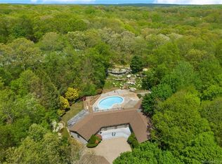 163 Butlertown Rd, Waterford, CT 06385