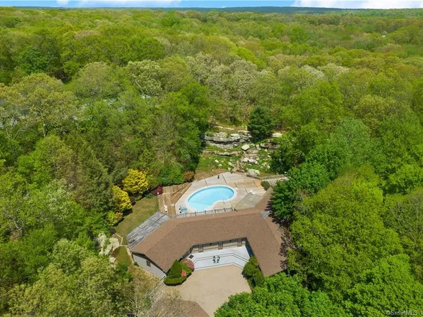 163 Butlertown Road, Waterford, CT 06385