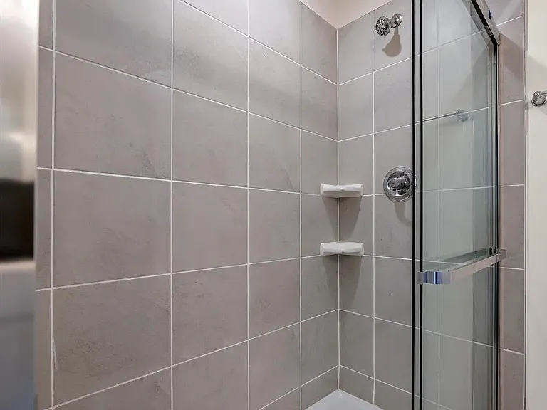 53 Lavender Ln — Photo 12