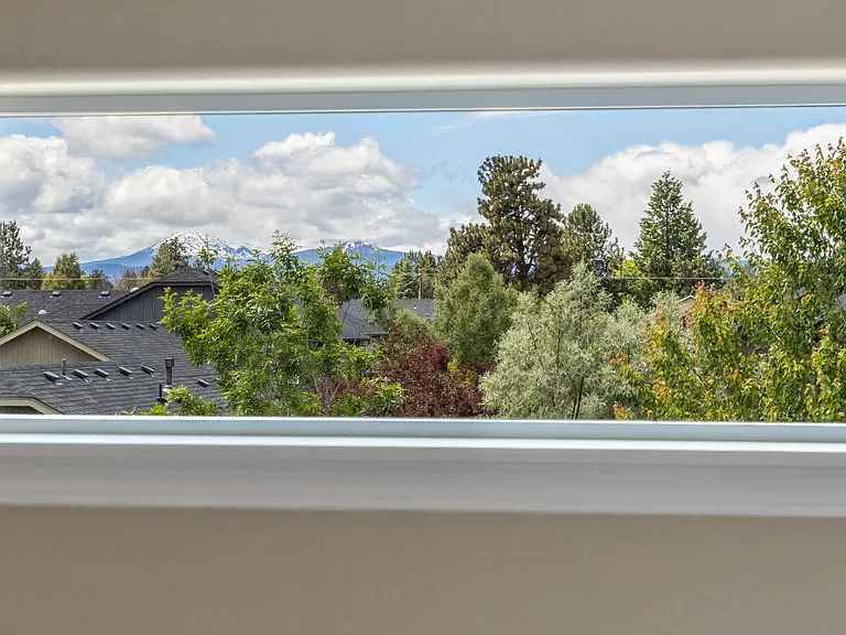 21154 Darnel Ave — Photo 28