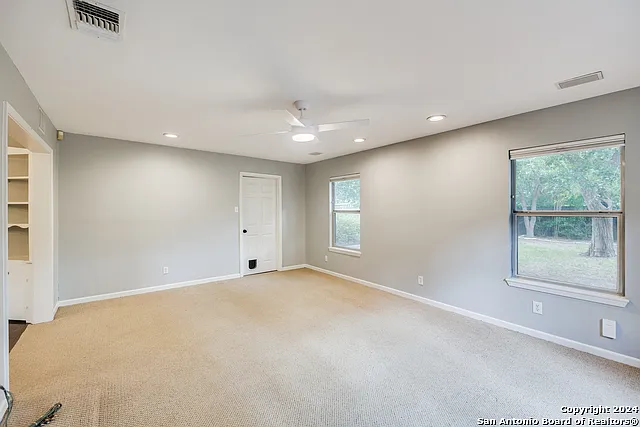209 Harmon Dr — Photo 13