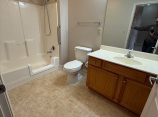 117 River St #103, Excelsior Springs, MO 64024