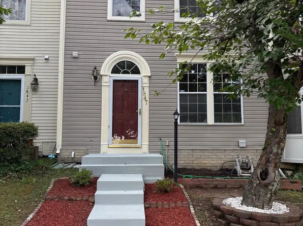 1847 Wigglesworth Way, Woodbridge, VA 22191