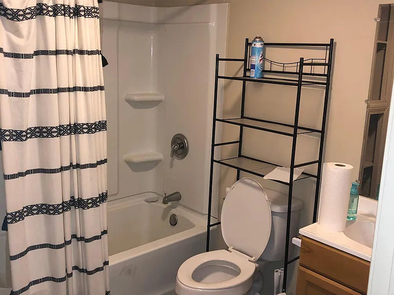 52 Elm St — Photo 3