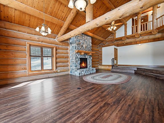 14th image of this home