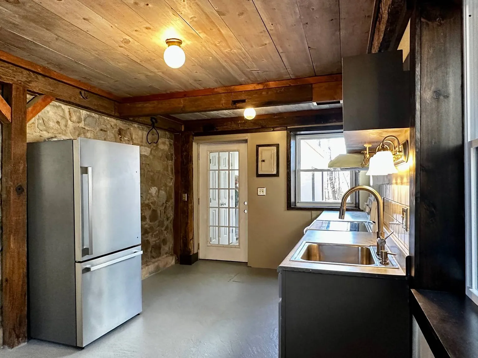 2 bed, 2.0 bath, 1400 sqft, $2,900 — Photo 4