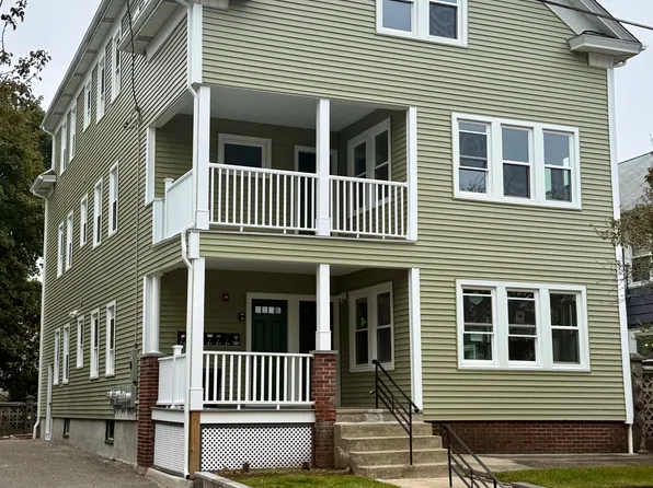 30-32 Belmont St #1F, Pawtucket, RI 02860