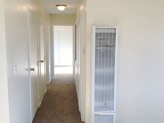 4th image of 1140 W 9th St APT 30