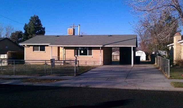1st image of 819 E Larkspur Dr