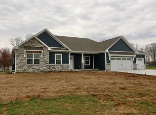 1222 Redwood Dr, Crawfordsville, IN 47933