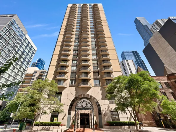 70 W Huron St APT 2609, Chicago, IL 60654