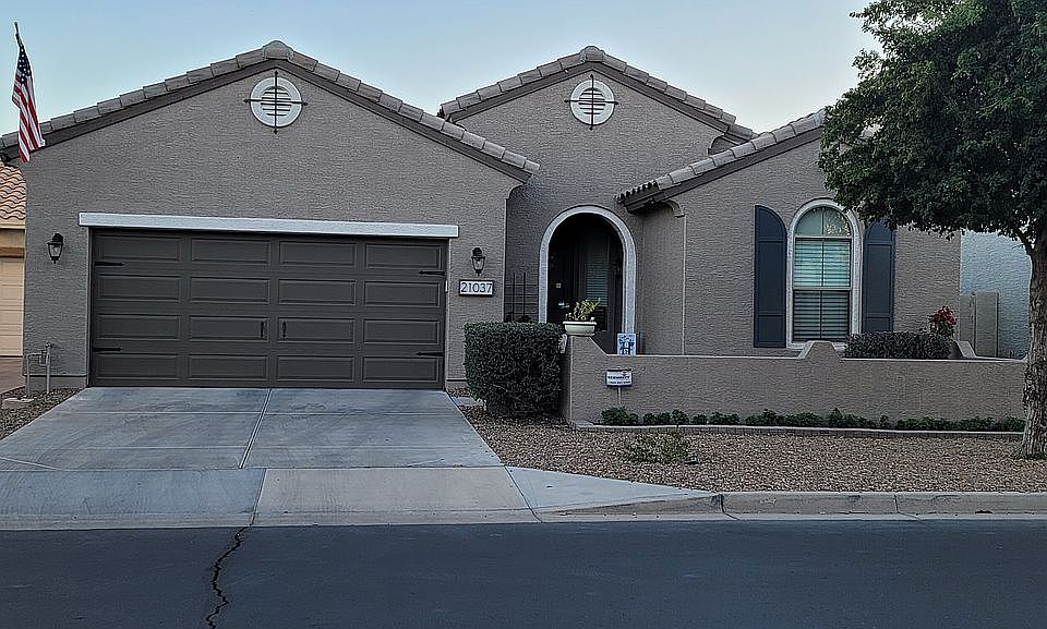 1st image of 21037 E Tierra Grande