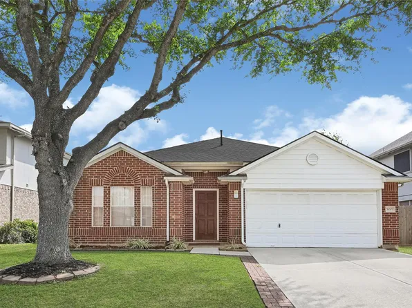 5007 Ridgeway Dr, Pasadena, TX 77504