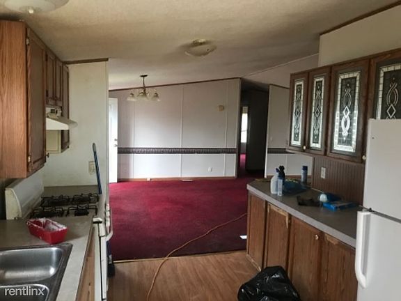 3rd image of 5617 Russell Ave