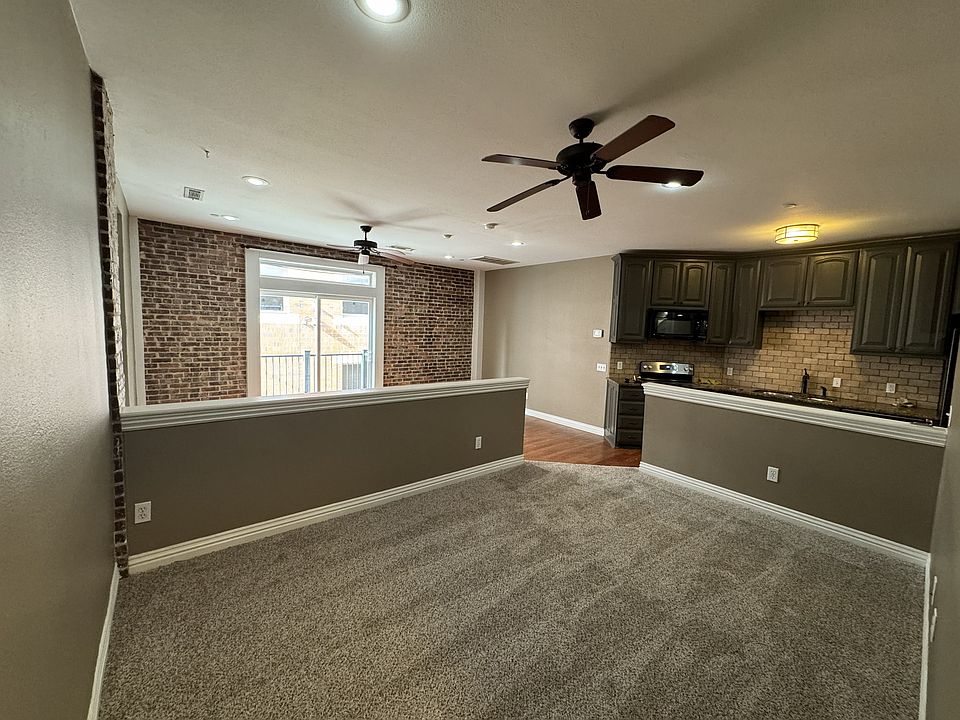 1st image of 21 E Center St