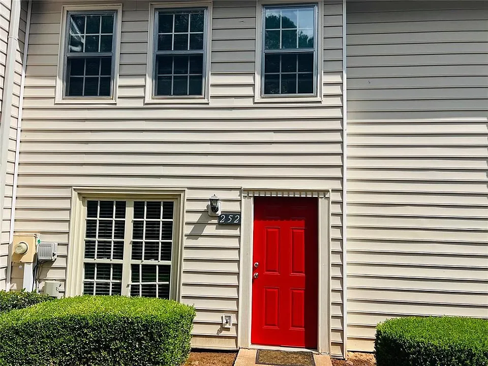 252 Mill Creek Pl