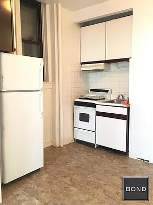 Rented by Bond New York | media 18