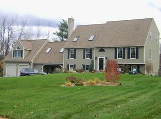 70 Maple St, Paxton, MA 01612