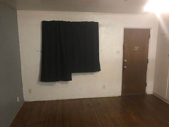 4th image of 1807 Gold Ave SE APT 2
