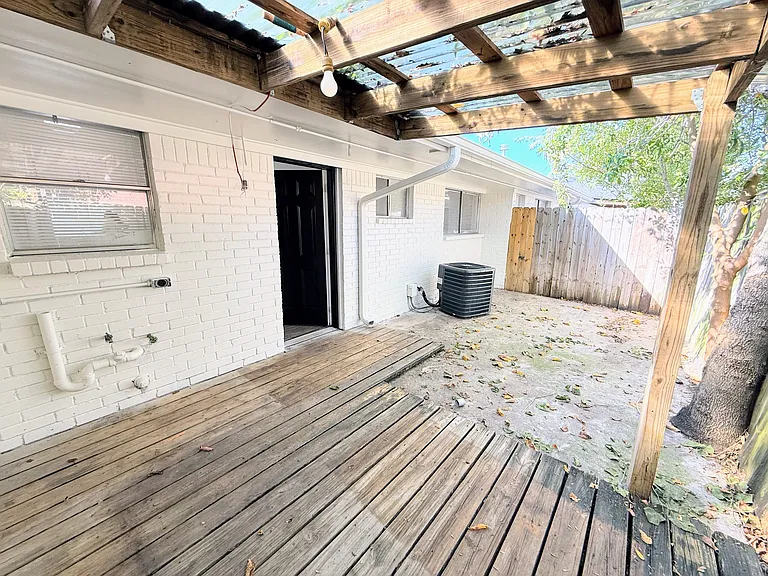 2104 James Bowie Dr #1 — Photo 7