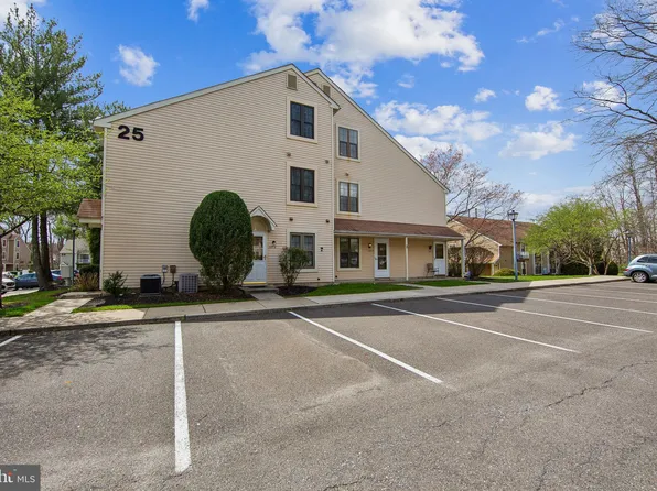 295A Everly Ct #A, Mount Laurel, NJ 08054