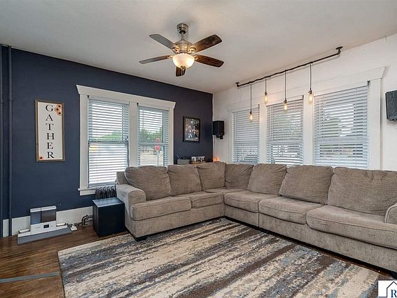 3rd image of 513 Walnut Ave