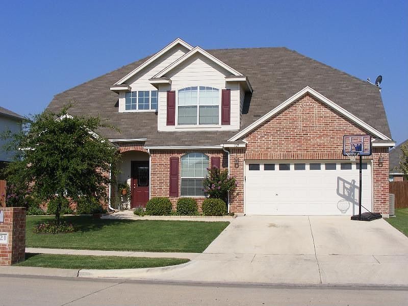 1st image of 321 Willow Vista Dr