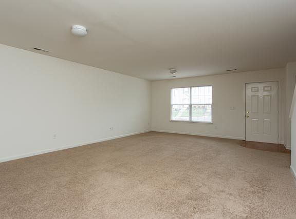 5th image of 1742 Ashford Ct