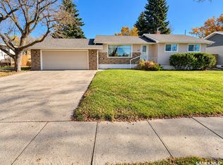 236 13th St NE, Weyburn, SK S4H1L2