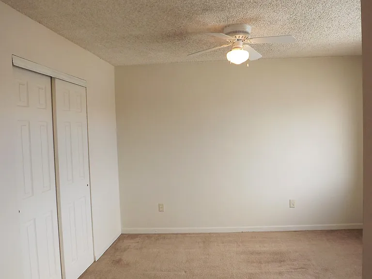 Grandview — Photo 3
