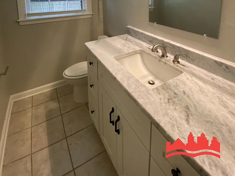 8510 Farmington Cv — Photo 21