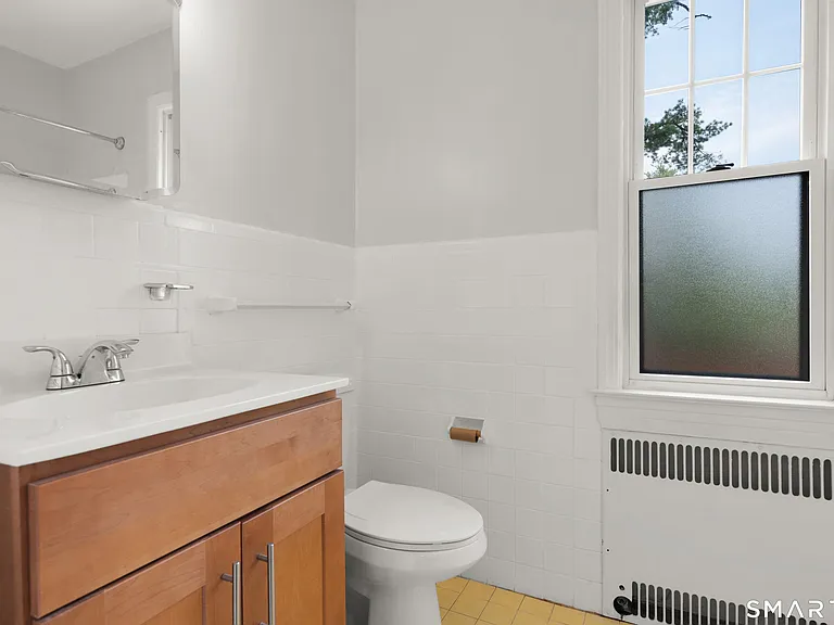 6 Highland St #B2 — Photo 29