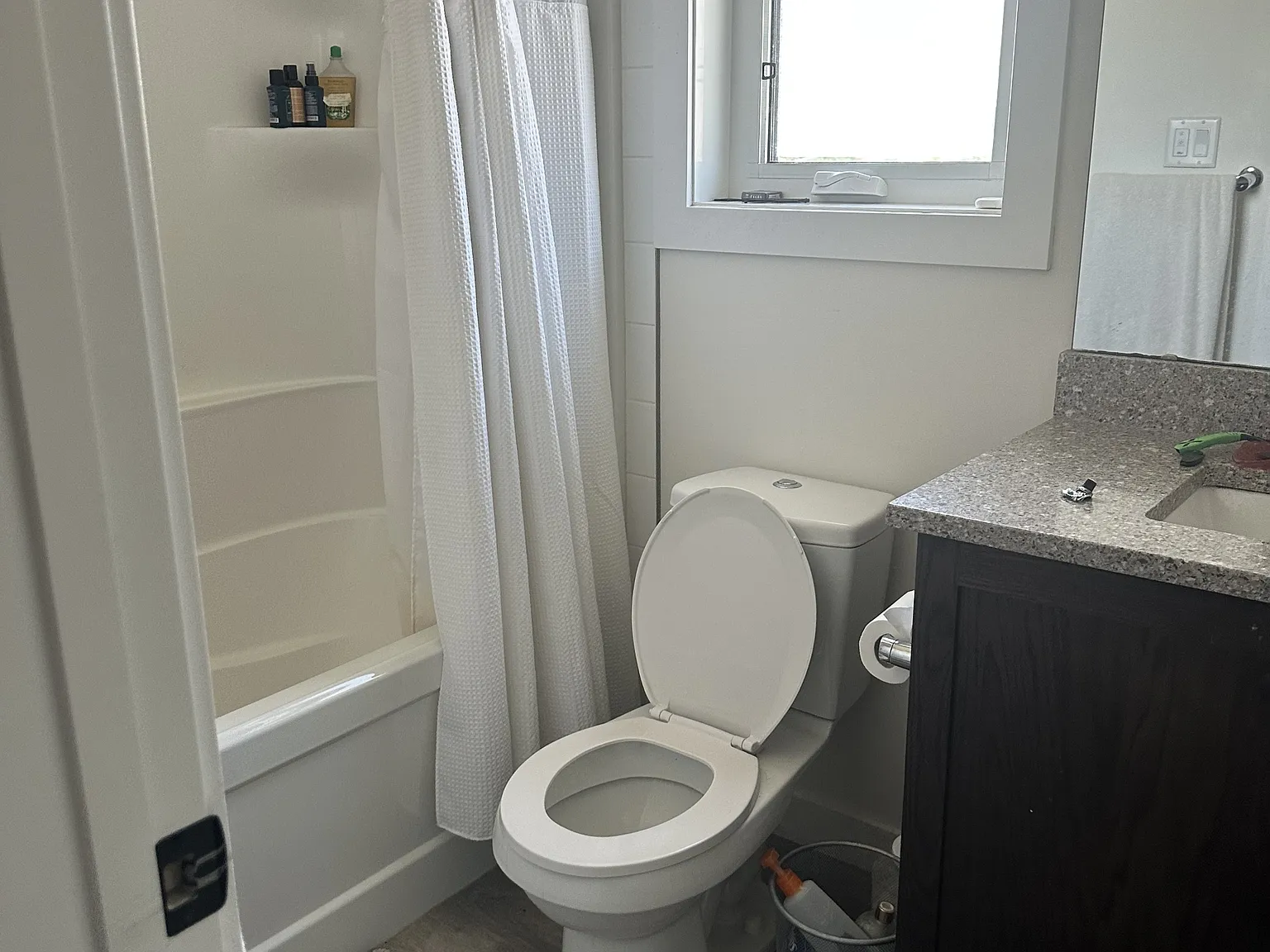 1840 Retallack Street — Photo 3