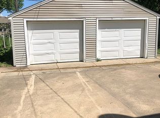 4104 Pinecrest Rd, Rockford, IL 61107