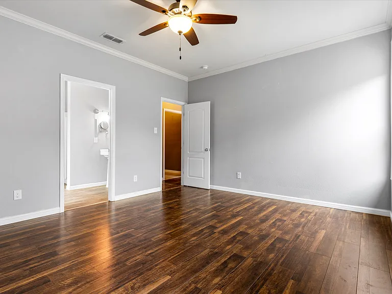 5000 Wild Oats Dr — Photo 6
