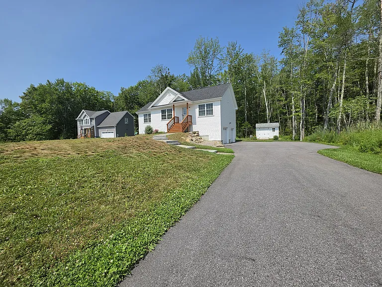 7 Crickett Ln — Photo 23