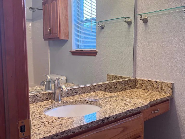 16232 Seminole Dr — Photo 13