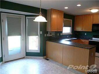 Atrium door out to deck.