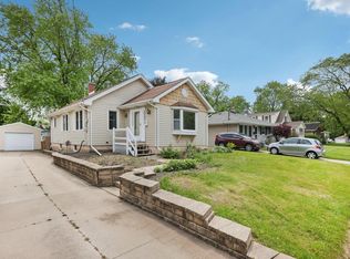 1909 Buffalo St, Waukesha, WI 53188