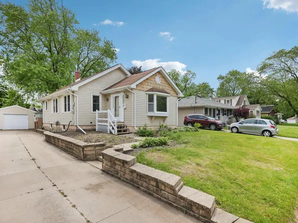 1909 Buffalo STREET, Waukesha, WI 53188