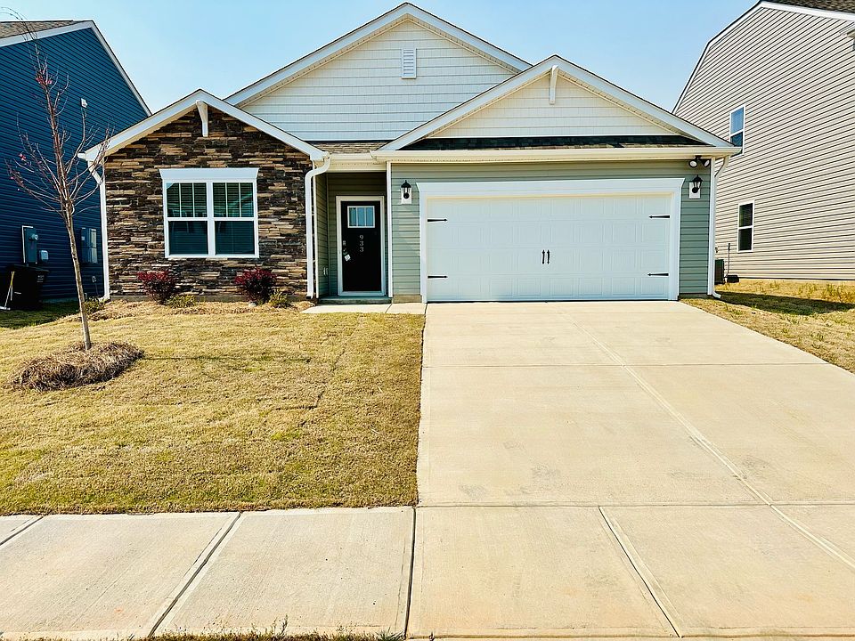 1st image of 933 Pineland Dr #933