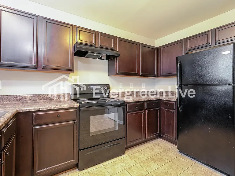 4354 Oak Pointe Dr — Photo 5