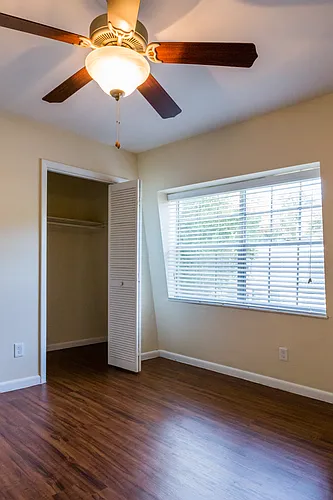 Yale Townhomes Photo 1