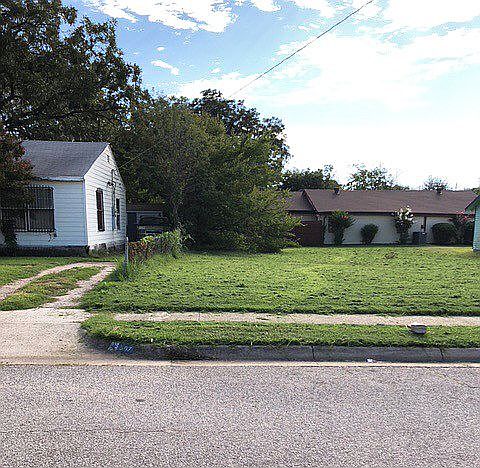 1st image of 909 Baurline St