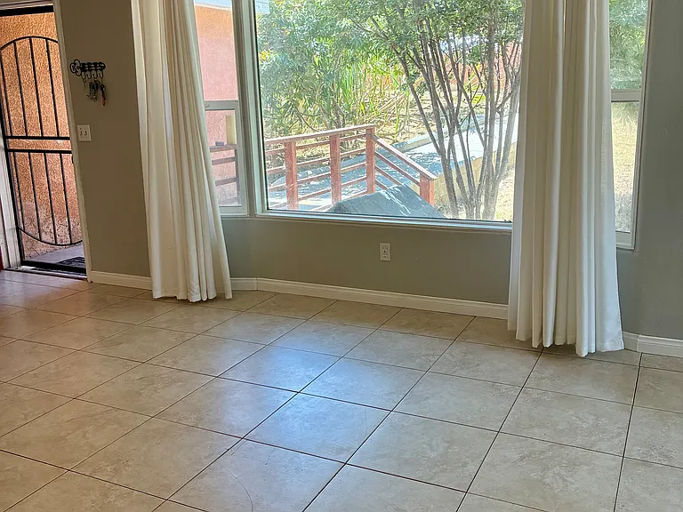 1611 Gibson St — Photo 7