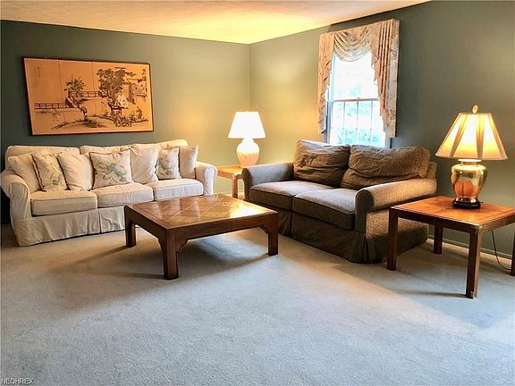 3rd image of 1451 Winslow Dr