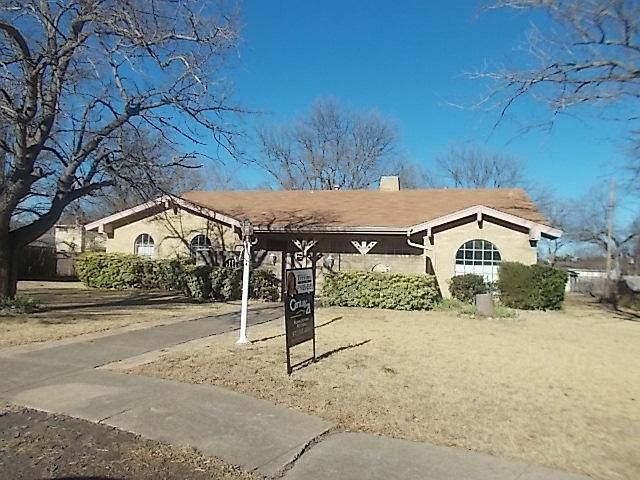 1st image of 11331 Drummond Cir