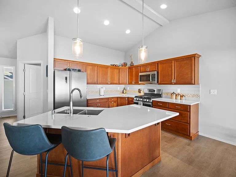 14611 E 31st Ave — Photo 9
