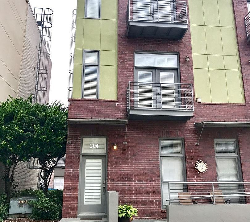 1st image of 615 Denmark Dr APT 204